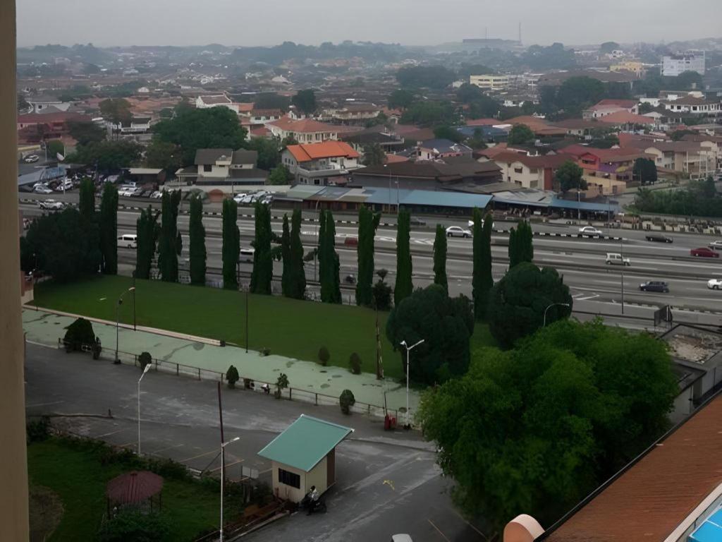 Klang Histana Hotel Exterior foto